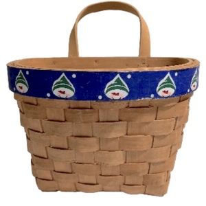 Snowman Woven Winter Wonderland Hanging Wall Pocket Basket 8.5" W x 5.5" T x 5"